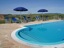 Cosy Agriturismo in Toscana With Outdoor Swimming Pool