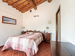 Cosy Agriturismo in Toscana With Outdoor Swimming Pool