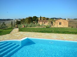 Cosy Agriturismo in Toscana With Outdoor Swimming Pool
