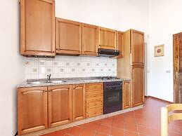 Cosy Agriturismo in Toscana With Outdoor Swimming Pool