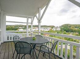 Apartment in a Lakeside Park in Sellin With a Balcony