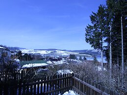 Garden-view Apartment in Heringhausen Lake City Centre