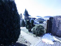 Garden-view Apartment in Heringhausen Lake City Centre