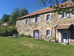 Charming Farmhouse in Cros-de-georand With Swimming Pool