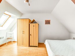 Welcoming Holiday Home in Brainville With Fenced Garden