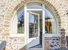 Welcoming Holiday Home in Brainville With Fenced Garden