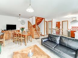 Welcoming Holiday Home in Brainville With Fenced Garden