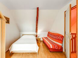 Welcoming Holiday Home in Brainville With Fenced Garden