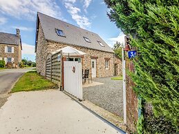 Welcoming Holiday Home in Brainville With Fenced Garden