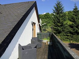 Beautiful and Cosy Apartment in a Wooded and Mostly Quite Rustic Ambie
