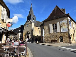 Quaint Home in Berbiguieres, Valley of the Castles at 15min