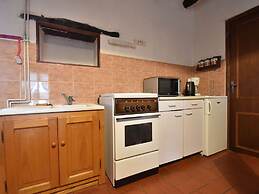 Quaint Home in Berbiguieres, Valley of the Castles at 15min