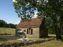 Quaint Home in Berbiguieres, Valley of the Castles at 15min