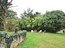 Quaint Home in Berbiguieres, Valley of the Castles at 15min