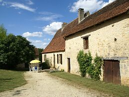 Quaint Home in Berbiguieres, Valley of the Castles at 15min