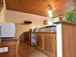 Quaint Home in Berbiguieres, Valley of the Castles at 15min