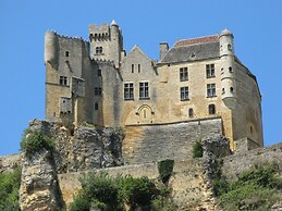 Quaint Home in Berbiguieres, Valley of the Castles at 15min