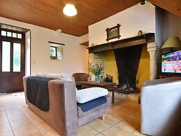 Quaint Home in Berbiguieres, Valley of the Castles at 15min
