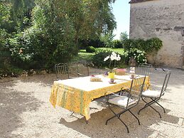 Boutique Holiday Home in Bouix With Garden