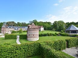 Spacious Cottage With Private Garden in Normandy