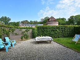 Spacious Cottage With Private Garden in Normandy