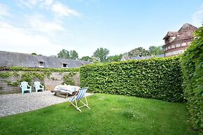 Spacious Cottage With Private Garden in Normandy