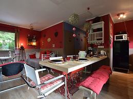 Lively Holiday Home With Garden, Barbecue, Garden Furniture