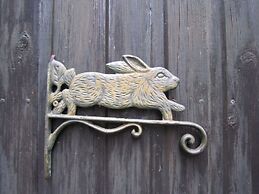 Lively Holiday Home With Garden, Barbecue, Garden Furniture