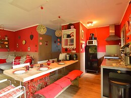 Lively Holiday Home With Garden, Barbecue, Garden Furniture