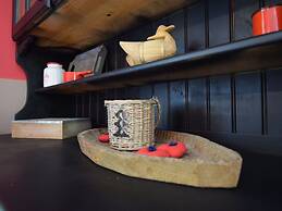 Lively Holiday Home With Garden, Barbecue, Garden Furniture