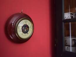 Lively Holiday Home With Garden, Barbecue, Garden Furniture