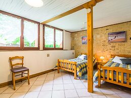 Chic Holiday Home in Siorac-en-perigord With