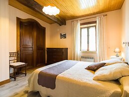 Chic Holiday Home in Siorac-en-perigord With