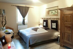 Elegant Appartment in Niderviller Near Forest, France