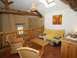 Spacious Holiday Home in Besse With Swimming Pool