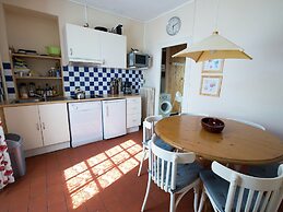 Unique Holiday Home in Saint-honore-les-bains With Garden