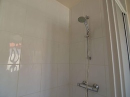 Unique Holiday Home in Saint-honore-les-bains With Garden