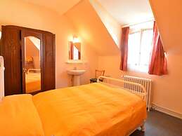 Unique Holiday Home in Saint-honore-les-bains With Garden