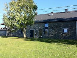 Modern Cottage in Vaux-sur-sure With Sauna
