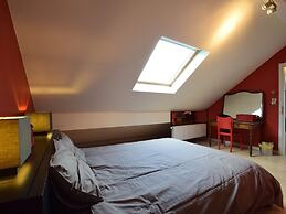 Modern Cottage in Vaux-sur-sure With Sauna