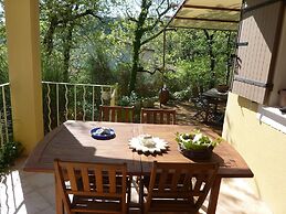 Inviting Villa in Saint Paul Trois Chateaux With Pool
