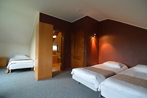 Large and Spacious Holiday Home for Large Groups