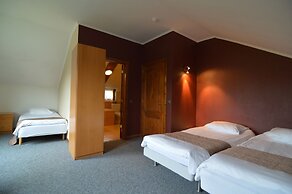 Large and Spacious Holiday Home for Large Groups