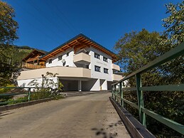 Luxury Apartment in Fugenberg With Balcony