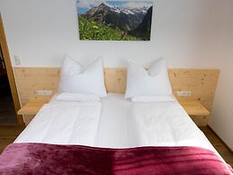 Luxury Apartment in Fugenberg With Balcony