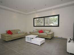 State of the Art Fixtures Villa in Vidauban With Pool