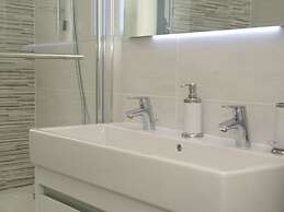 State of the Art Fixtures Villa in Vidauban With Pool