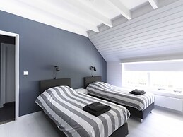 Luxuriously Restored Farmhouse With Trendy Interior Close to sea and F