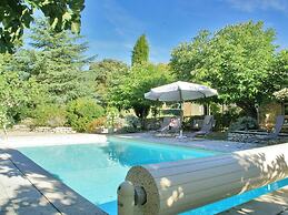 Splendid Villa in Viens With Swimming Pool
