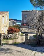 Splendid Villa in Viens With Swimming Pool